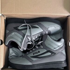 RARE Fila Everge Men’s Size 12 Sneakers NIB